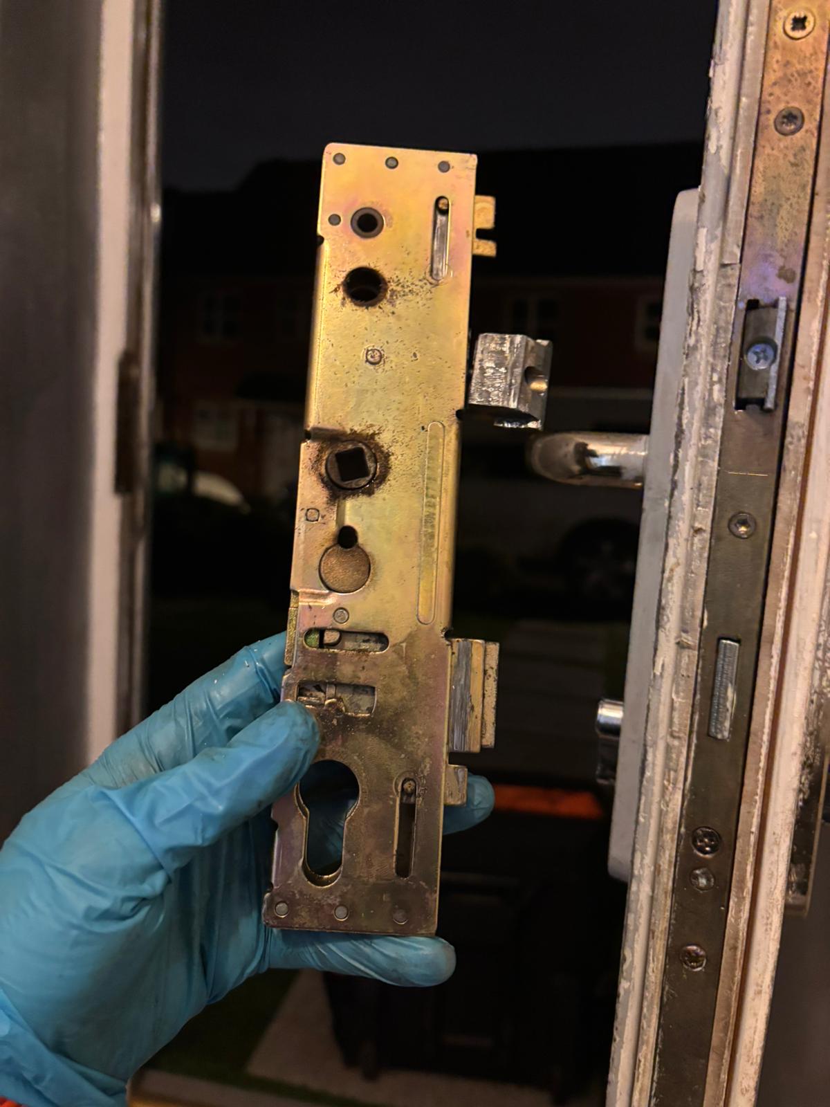 BS3621 Locks job photo